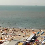 By The Sea Near Marina Appartement *