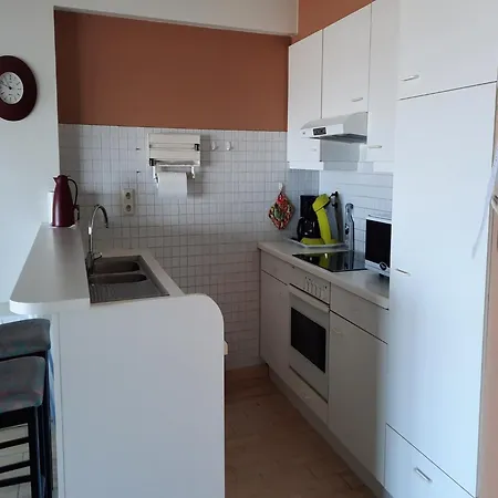 By The Sea Near Marina Lägenhet *