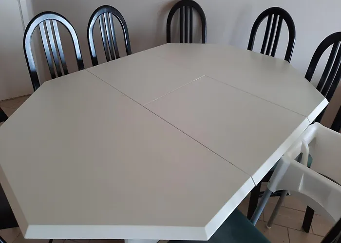 By The Sea Near Marina * 布兰肯贝赫