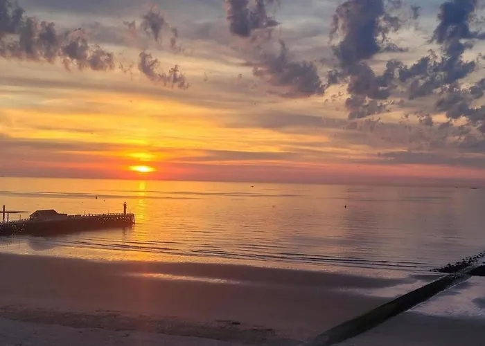 公寓 By The Sea Near Marina 布兰肯贝赫