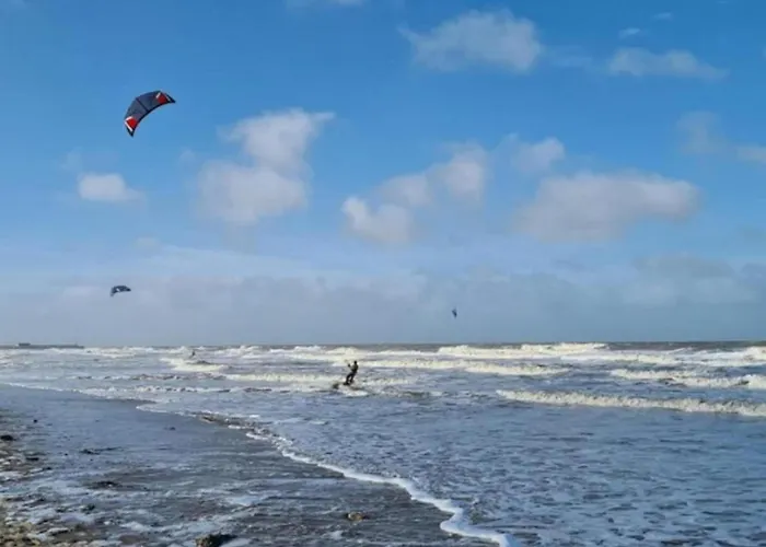 By The Sea Near Marina * 布兰肯贝赫